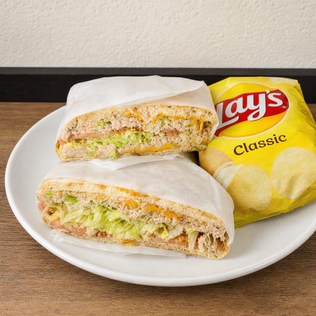 Tuna Melt Panini w/ Chips.