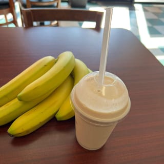 Peanut Butter & Banana Smoothie 16oz
